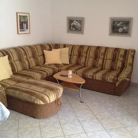 Flanell Apartmán Vir